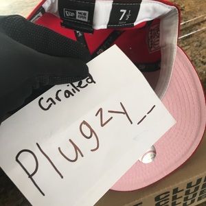 A’s Fitted pink bottom